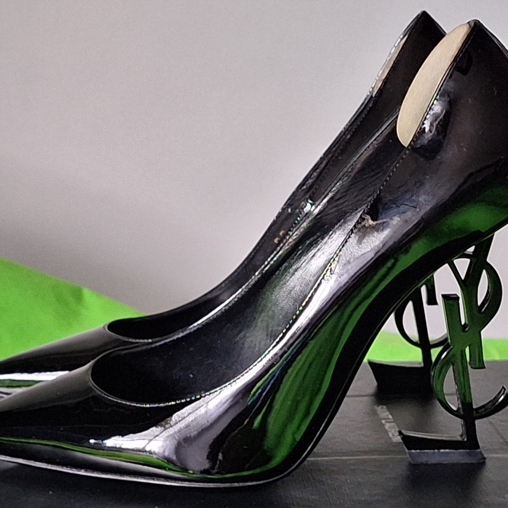 SAINT LAURENT (YSL)  SIZE 8 BLACK PATTERN Leather